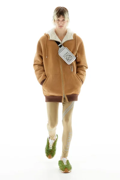 Look 11